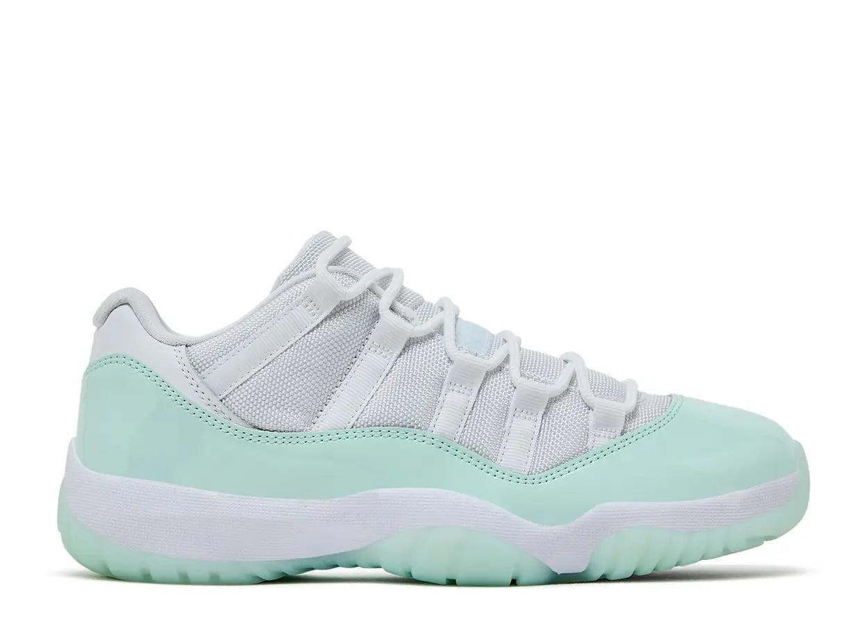 Wmns Jordan 11 Retro Low 'Igloo'