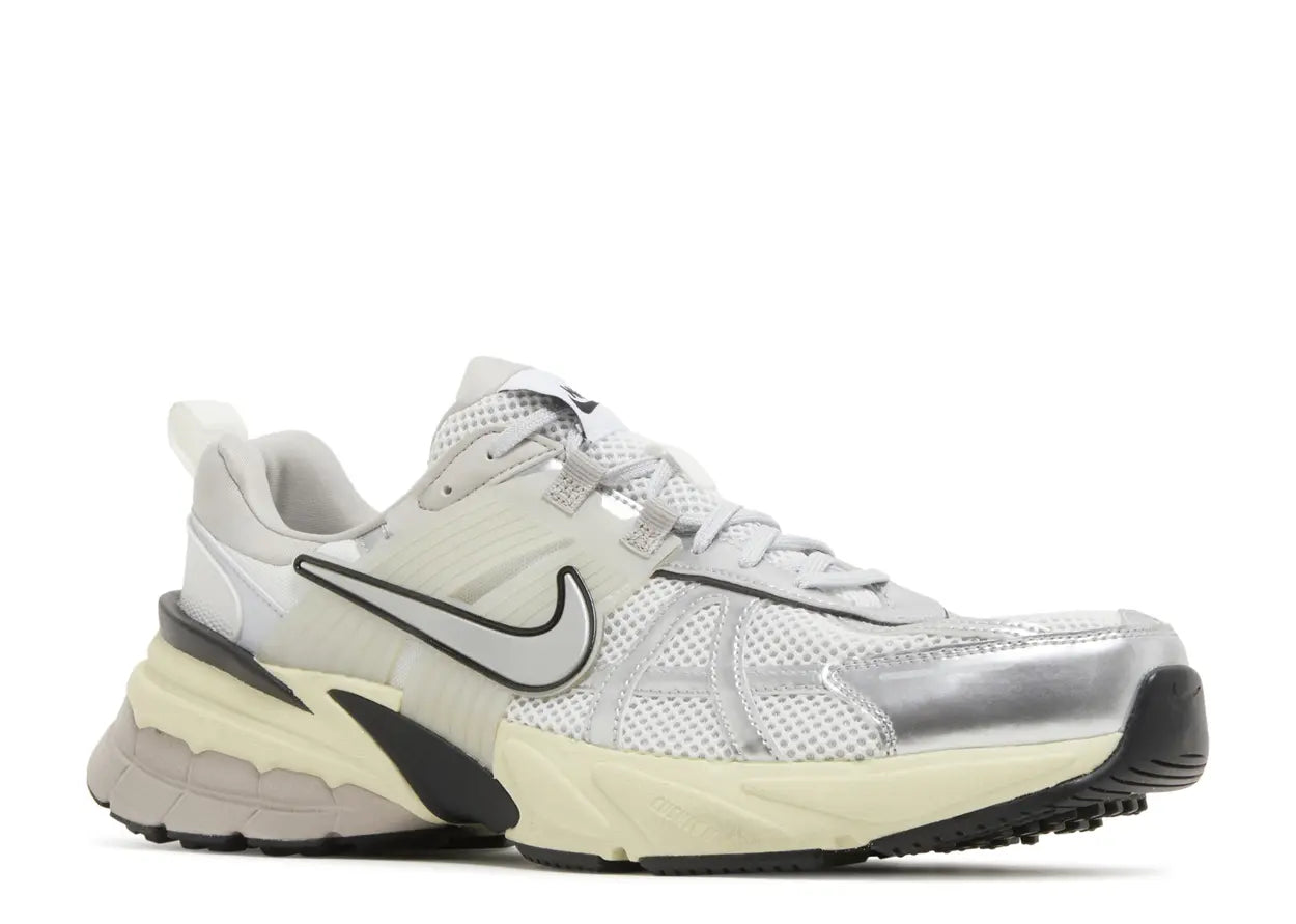 Men's V2K Run 'Pure Platinum Metallic Silver'